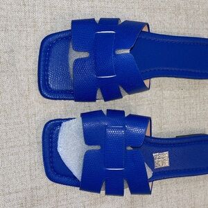 SHEIN Blue Sandals with Geometric Strap Design